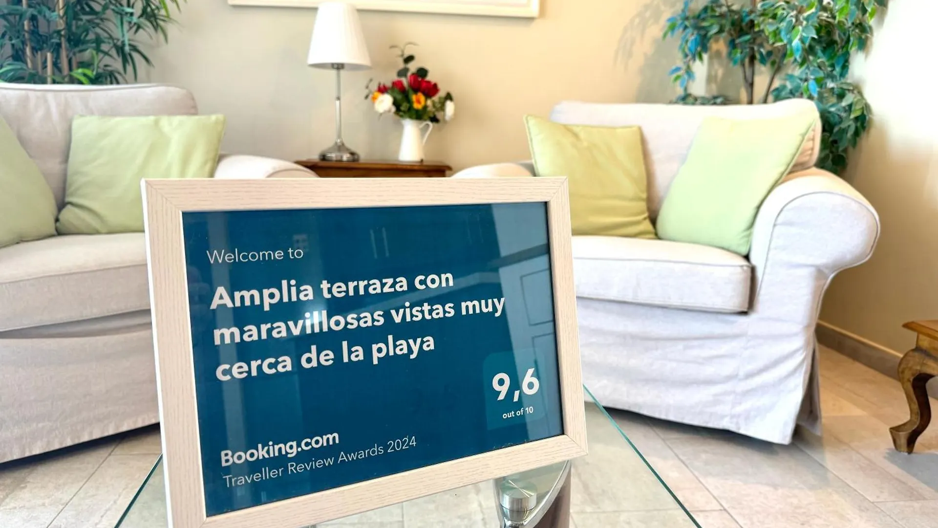 Amplia Terraza Con Maravillosas Vistas Muy Cerca De La Playa Torremolinos Appartement